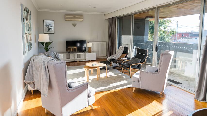 Prime Location. Grand Home. Pool.