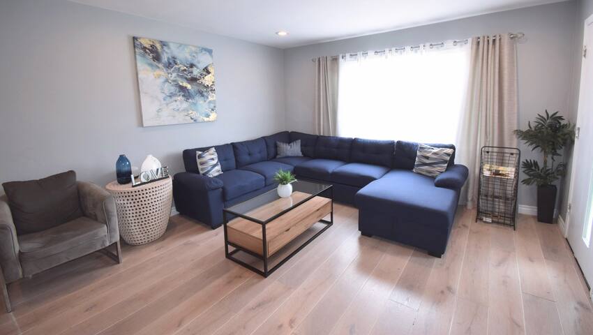 16 Guests, 5BR home/ 15 min. to Downtown/Gaslamp gallery image 4