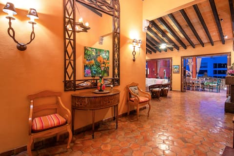 Top performing Airbnb: Villa Lola: 7 Suite Villa - Close to Beach! in Puerto Vallarta