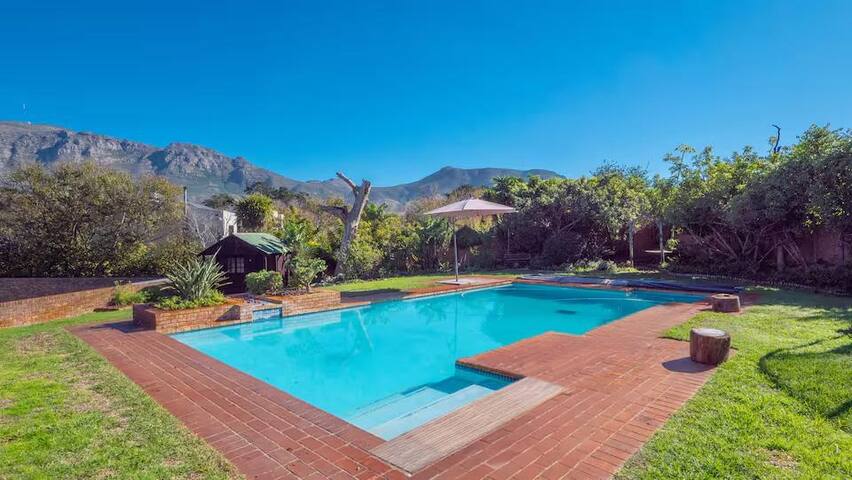 Three bed home in the heart of Constantia