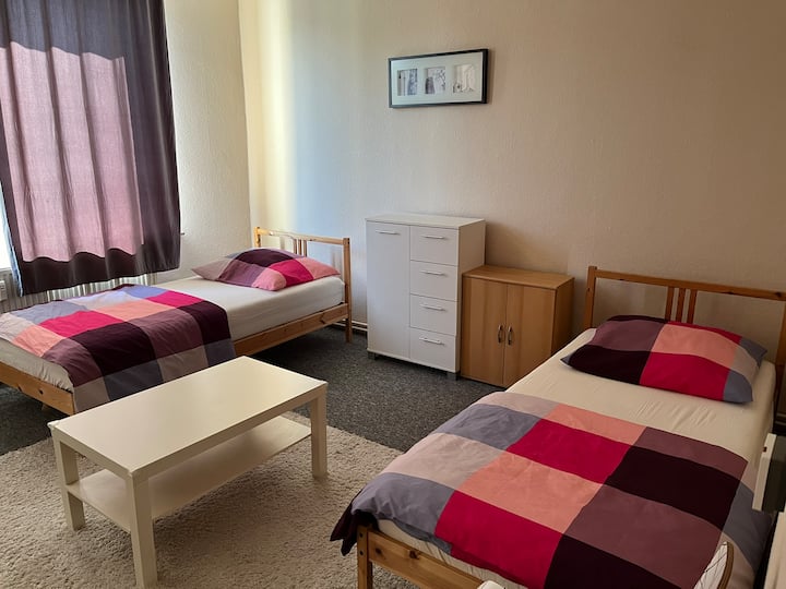 Wohnung Mit 8x Betten Im Zentrum Von Neumünster - Wahlstedt