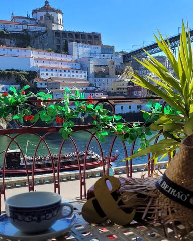 LUXUOSO T2 VISTA RIO E MONTANHA gallery image 4