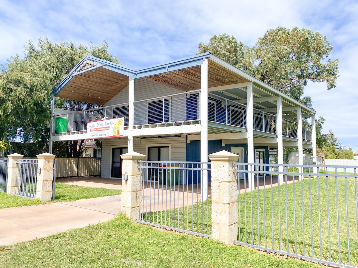 Popular Airbnb listing: Dune View is a premium and stunning holiday home. in Lancelin