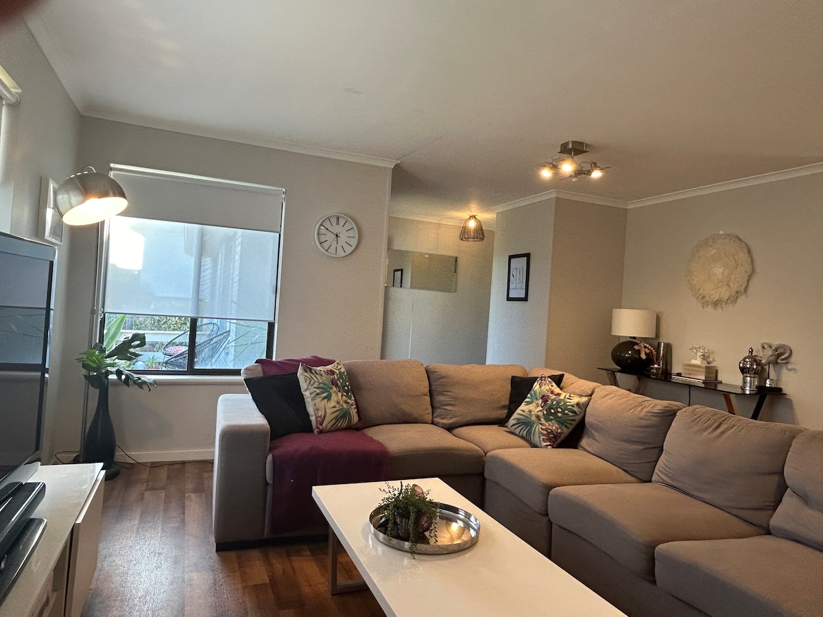 Annonce Airbnb populaire: Bennett Street Beachhouse à Carrickalinga