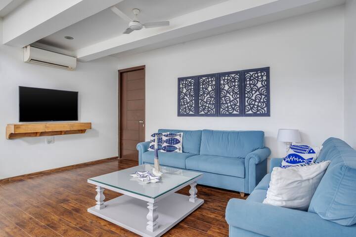 Living room 2 image 1