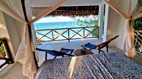 Best spot at the beach!  With outside Bed