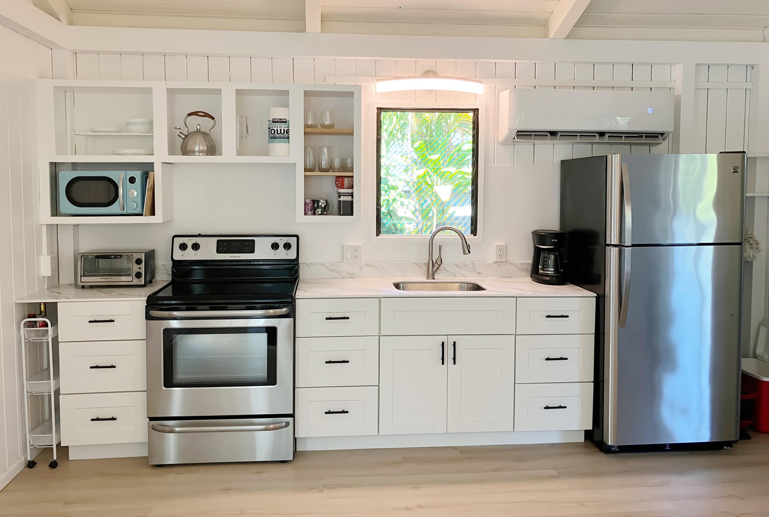 Cozy Beach Cottage, Kihei - One Block to the Beach - Image 6