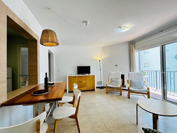 Apartamentos Aquarium (21). Muy Cerca De La Playa. - Roses