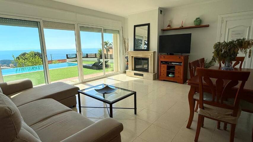 Villa Irene – Impresionantes vistas al mar gallery image 3