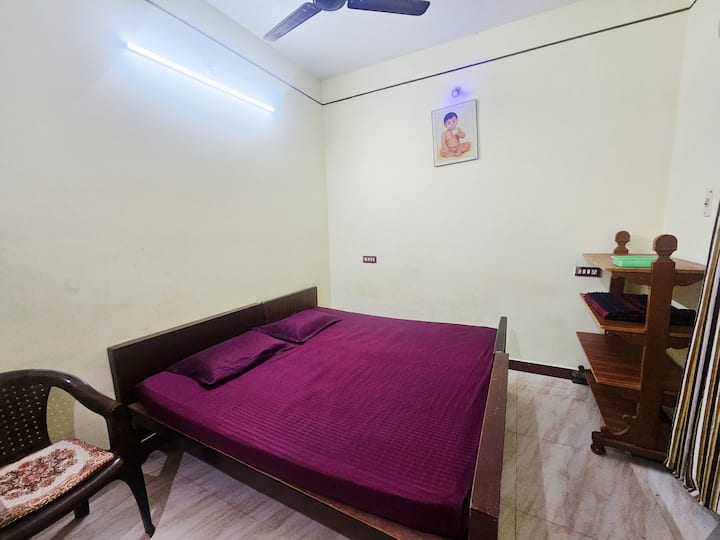 غرفة النوم 2