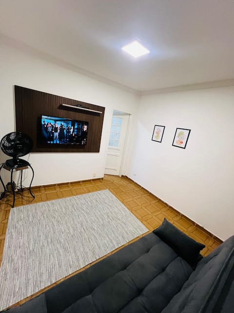 Top Airbnb: Praia Grande facing the beach em Praia Grande