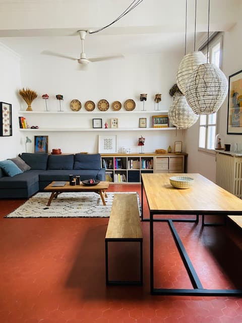 Top performing Airbnb: Very nice apartment in the heart of La Roquette. in Arles