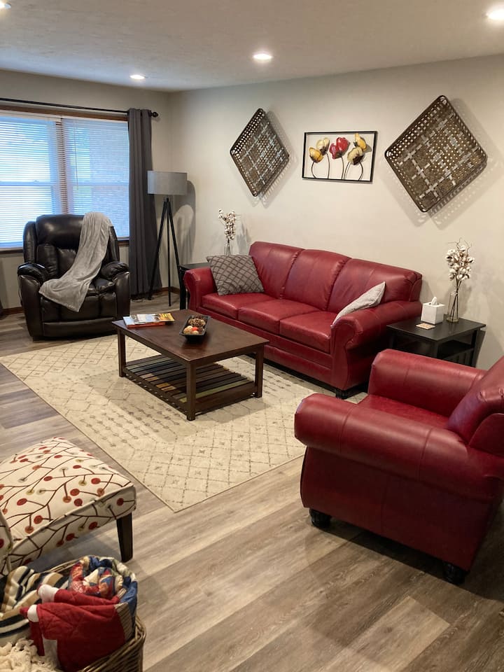 The Kidron Quilter's Home, Relax In Amish Country With The Locals - Ohio