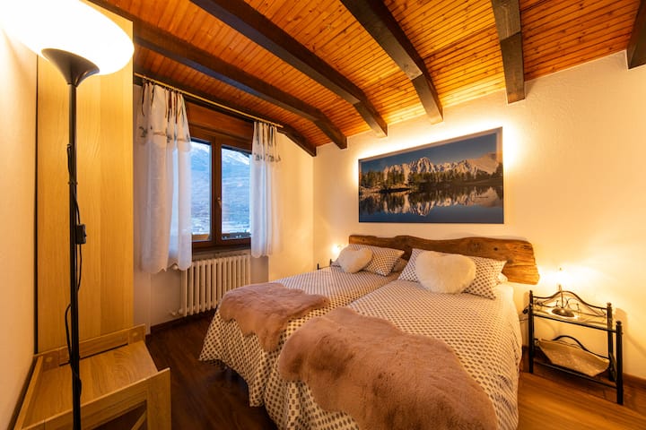 Spálňa s 2 samostatnými lôžkami alebo manželskou posteľou