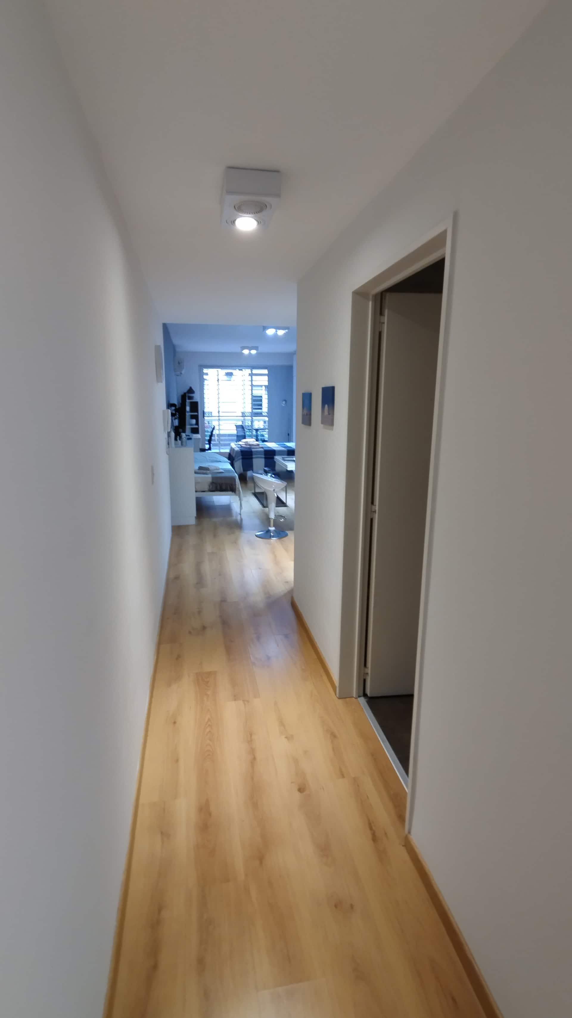 New studio apartment in Monserrat