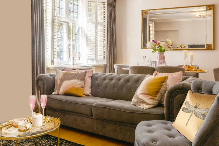 Dream-Come-True Covent Garden Home: Comfort& Style gallery image 3