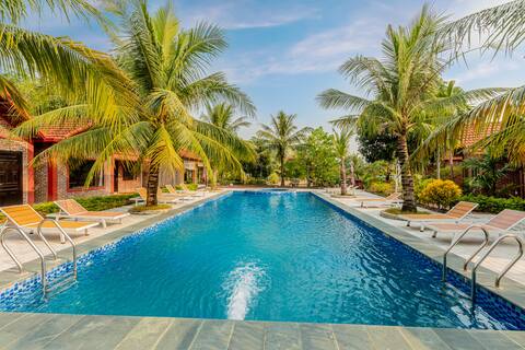 Tam Coc/Triple room with breakfast/pool/garden