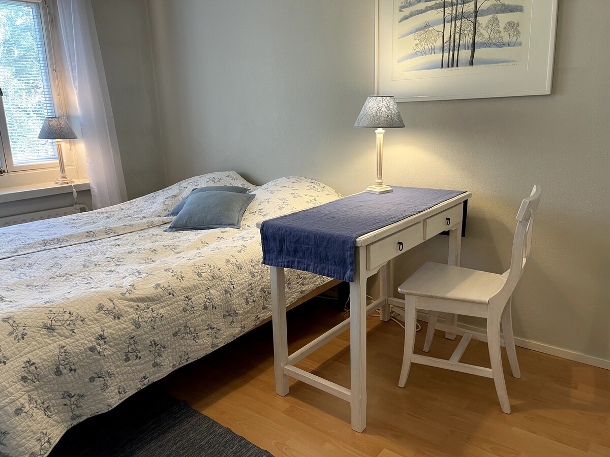 Artek kreveti povezani u bračni krevet (180 x 200 cm) 