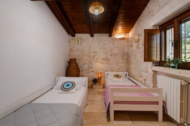 Trulli Italia 6+2, Emma Villas gallery image 5