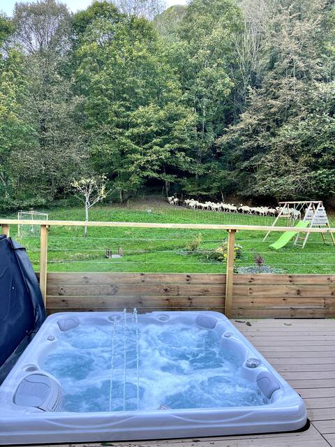 Au Pied de la Source. Campan