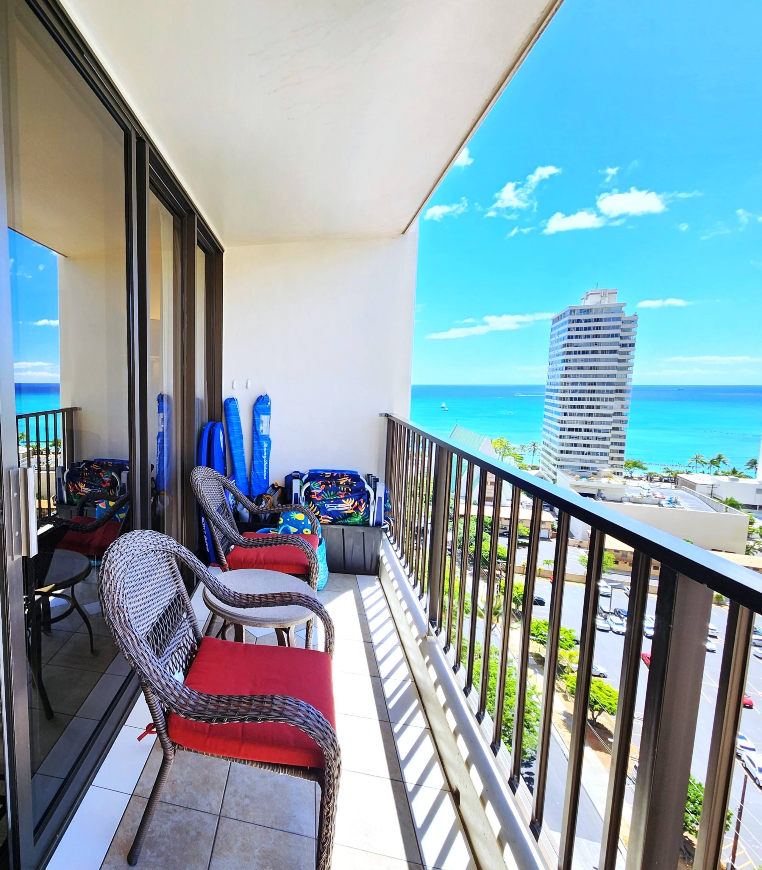 Condo in Honolulu · ★4.99 · 1 bedroom · 3 beds · 1 private bath - Image 6