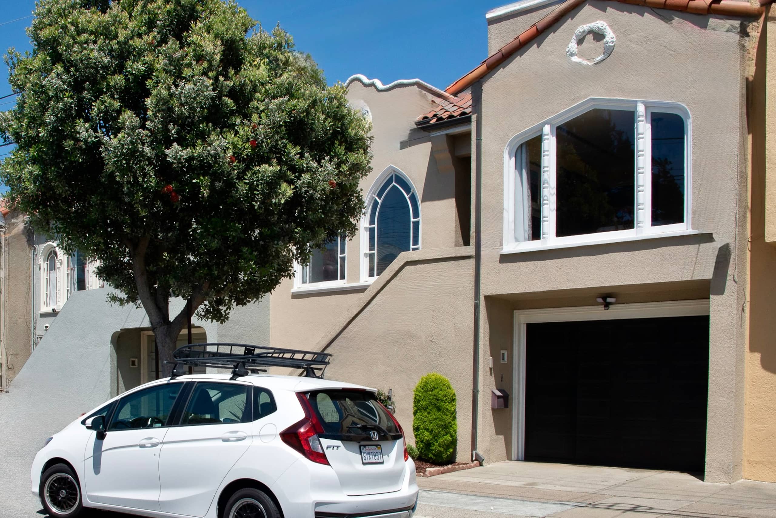Home in San Francisco · ★4.99 · 2 bedrooms · 2 beds · 1.5 baths - Image 43