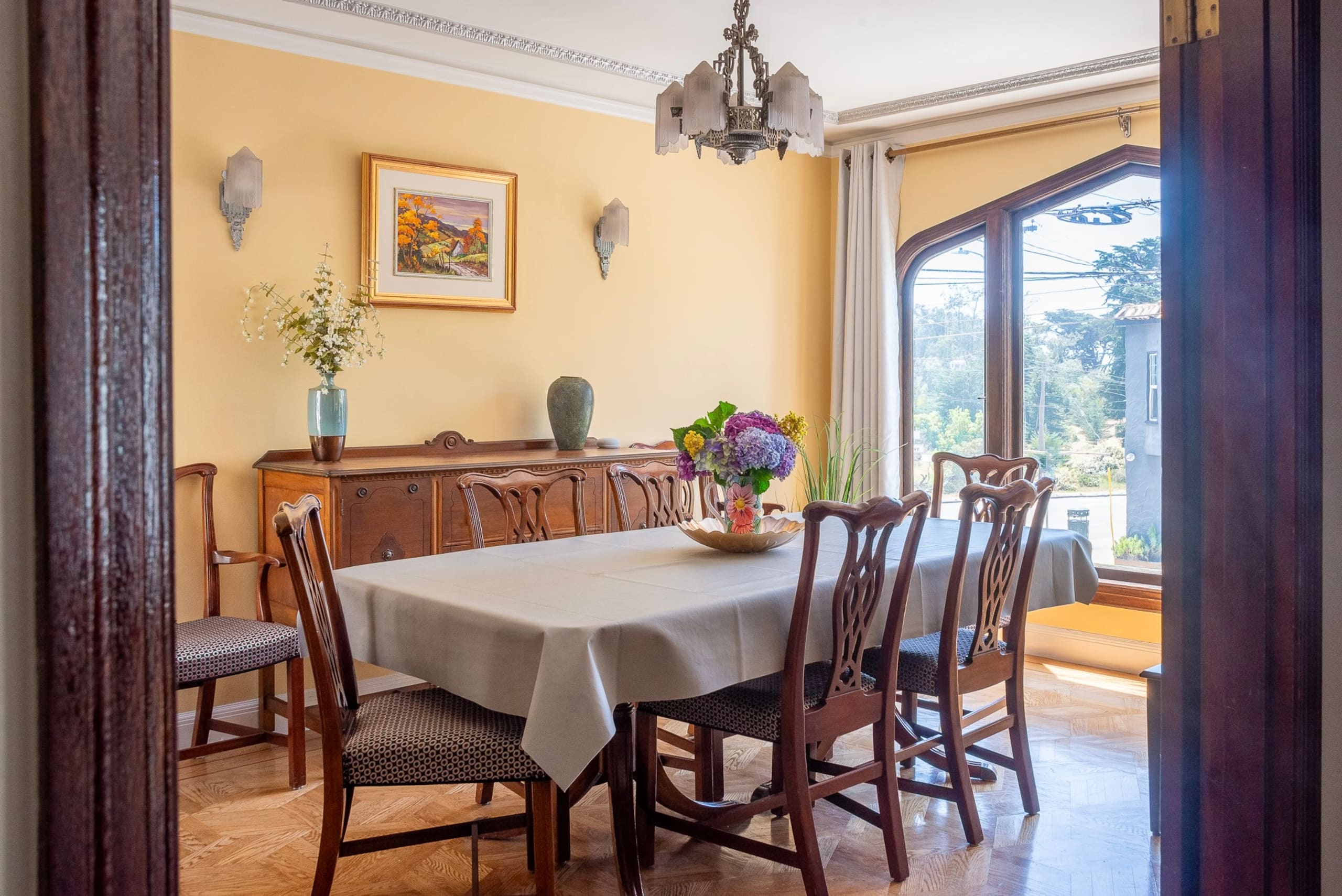 Home in San Francisco · ★4.99 · 2 bedrooms · 2 beds · 1.5 baths - Image 17