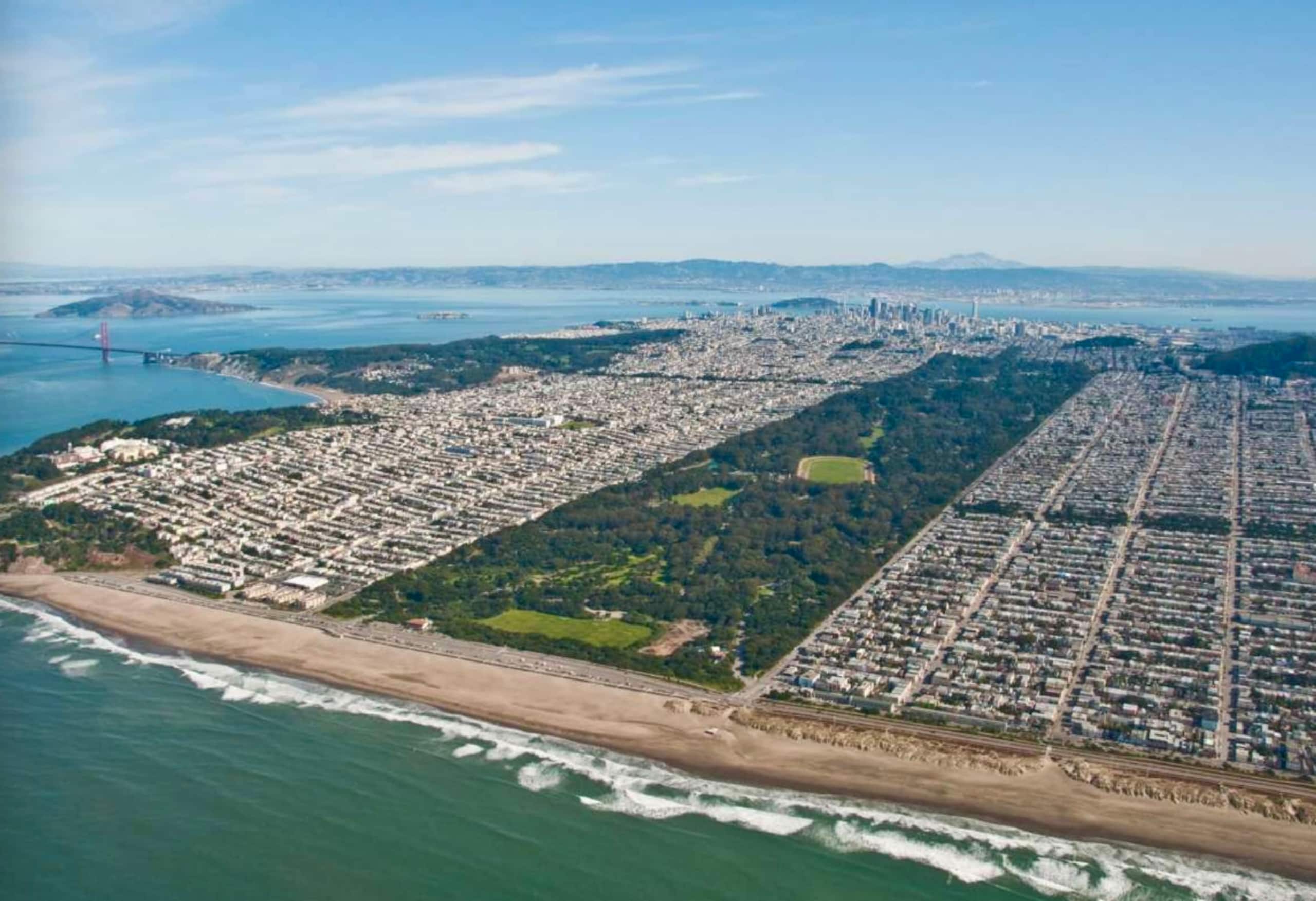 Home in San Francisco · ★4.99 · 2 bedrooms · 2 beds · 1.5 baths - Image 53