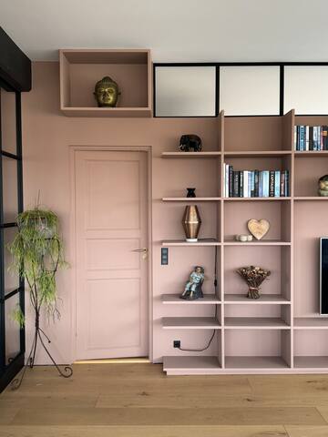 Exclusive penthouse apartment – two big terraces. gallery image 3