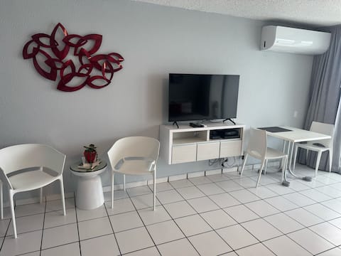 Top Airbnb: Ocean view, parking, Wi-Fi, beach access in San Juan Metro