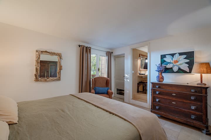 chumba cha kulala cha 3 pamoja na bafu