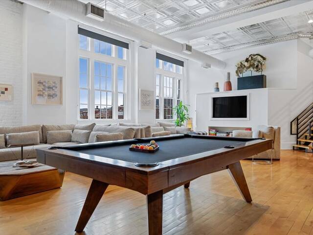 Luxury Downtown Asheville Loft gallery image 3