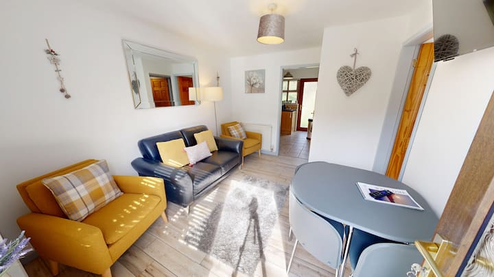 Elm Cottage: Cosy Bungalow On Private Rural Estate - Conwy