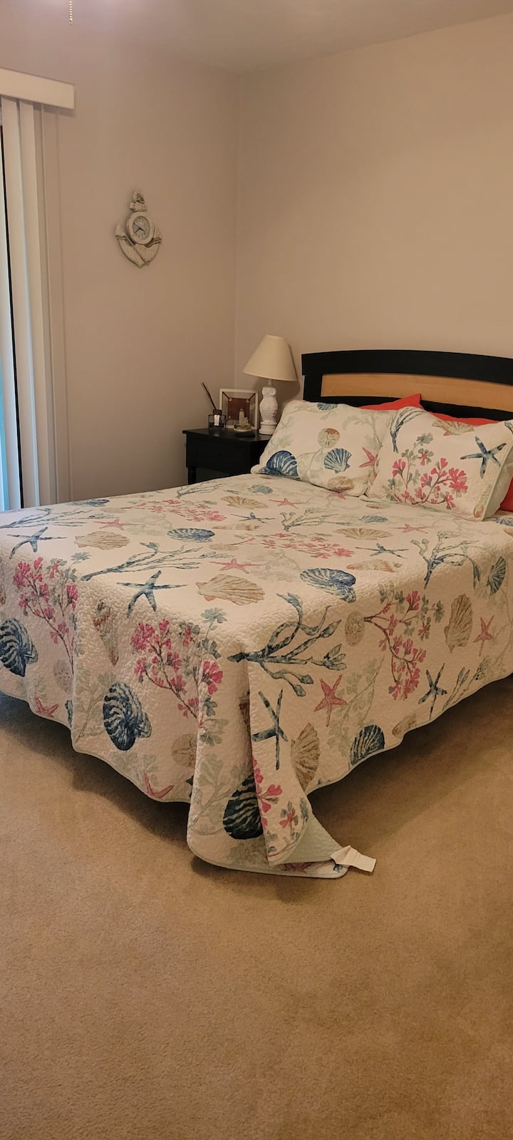 第二间卧室配备全套床垫。