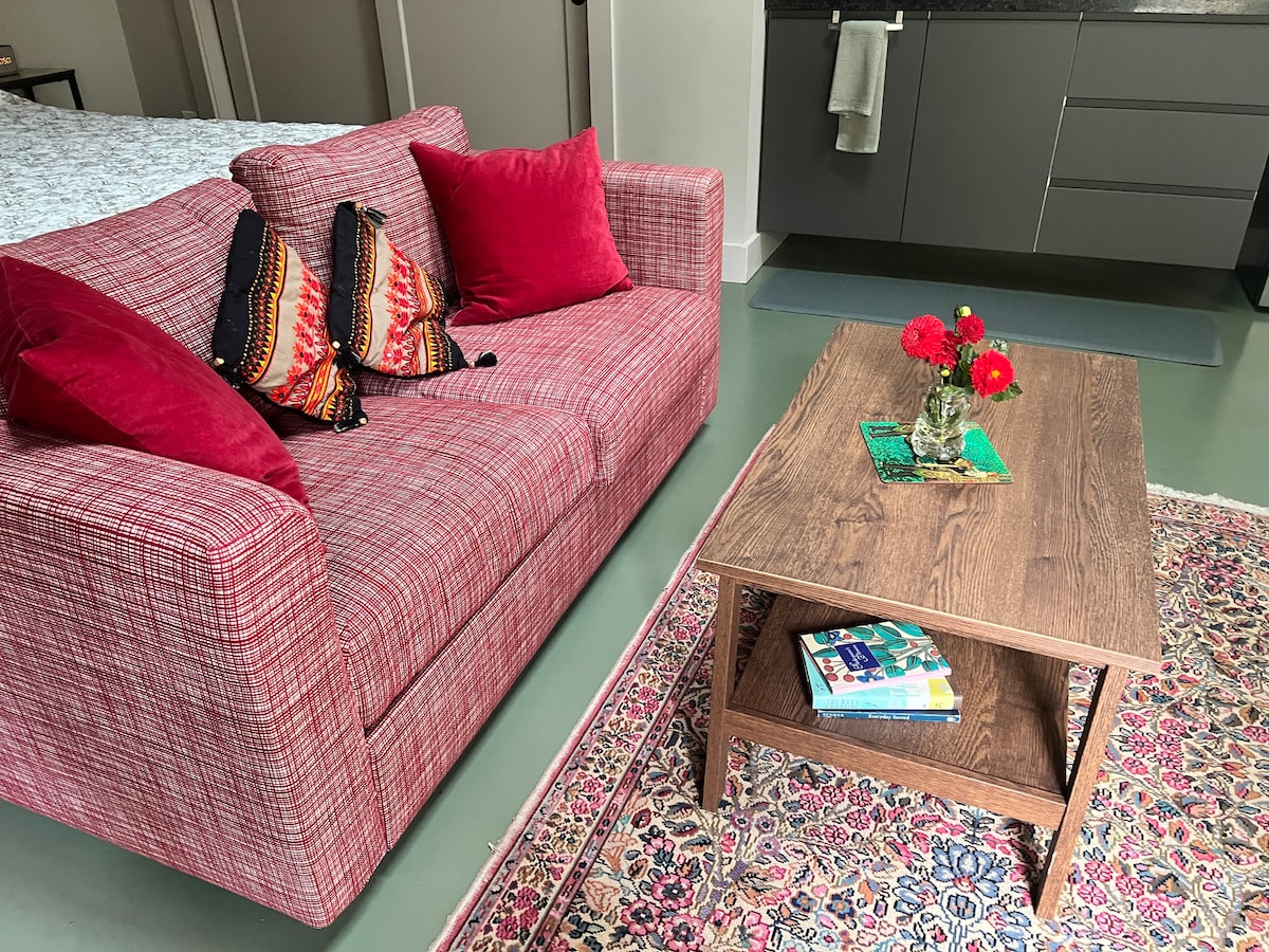 Top Airbnb: Merriewood Retreat enjoy quiet peace in Oakland