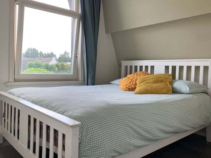 غرفة النوم 2