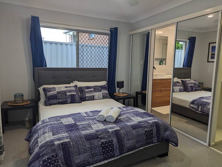 Coastal Guest House-Seperate Entry & Living Space