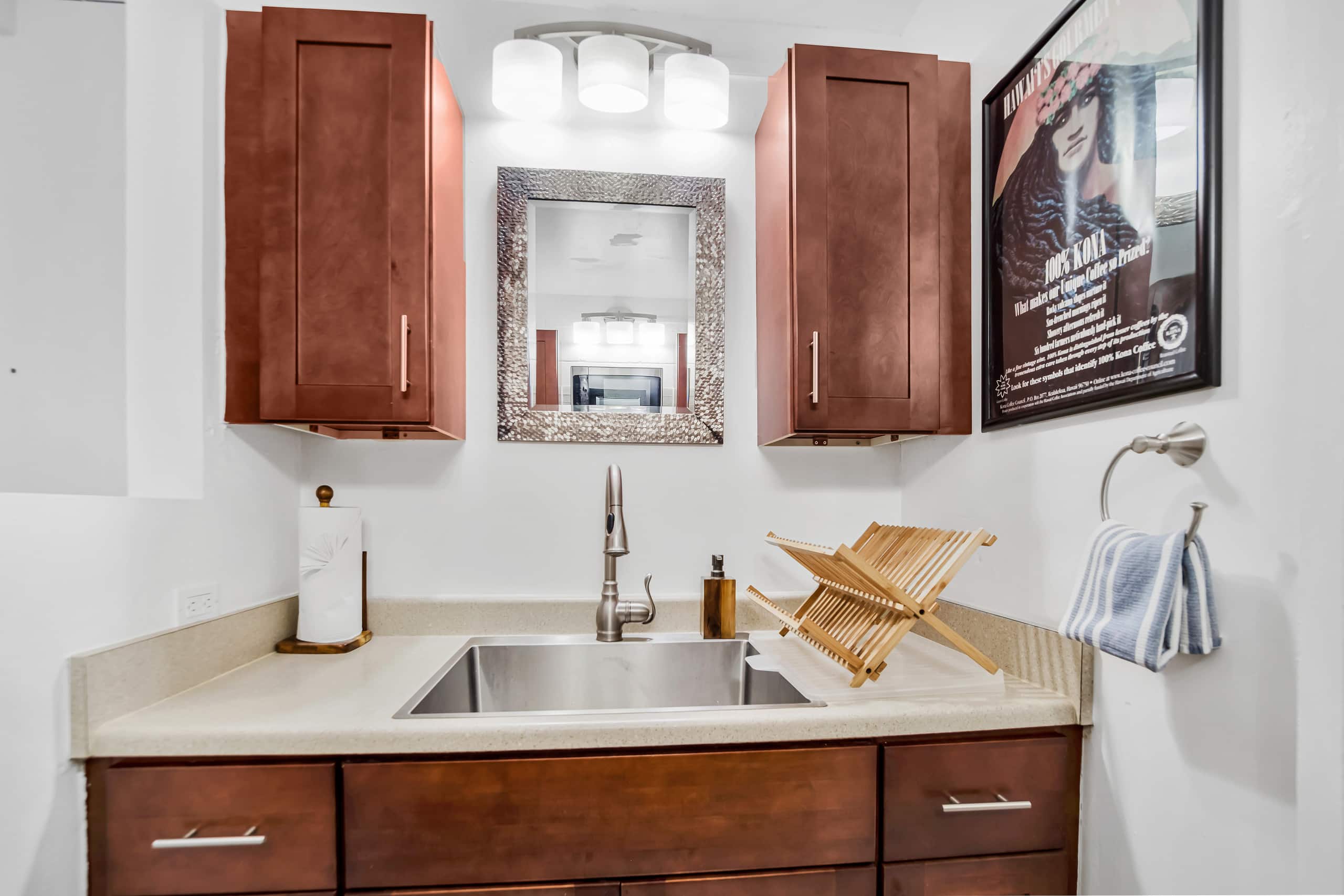 Condo in Kailua-Kona · ★4.79 · 1 bedroom · 2 beds · 1 bath - Image 10