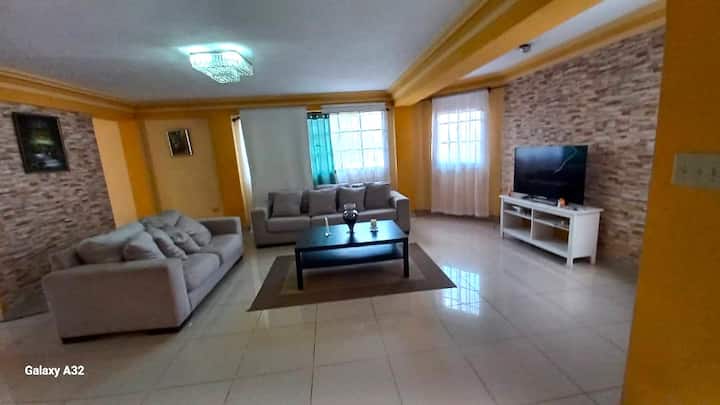 Appartement à Vivy Mitchell Quartier Res. Sécurisé - Port-au-Prince