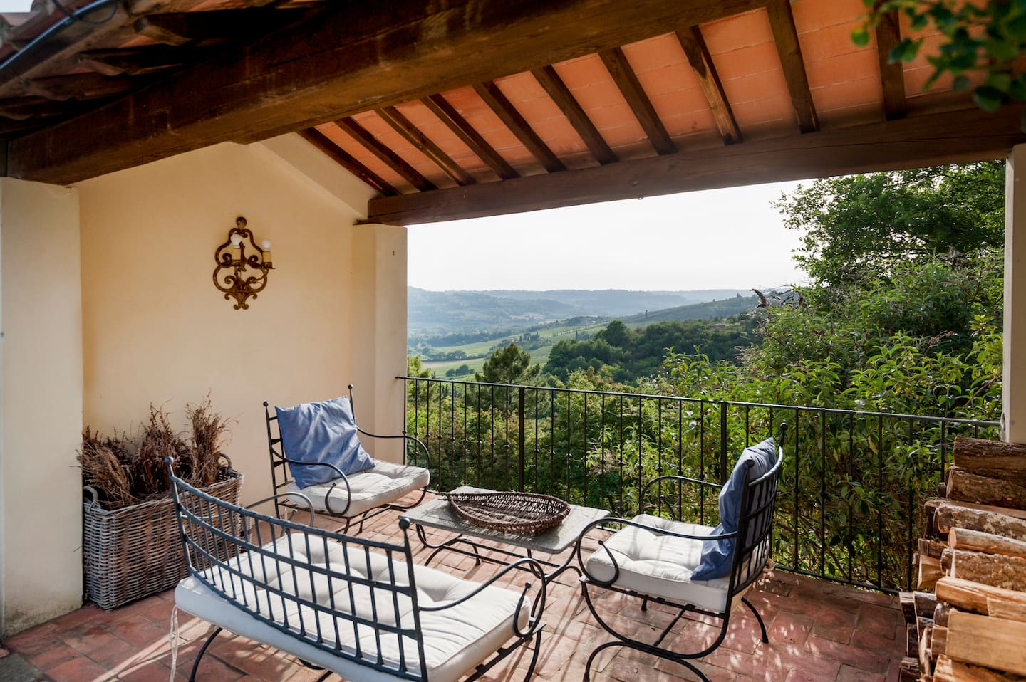 Tuscan Villa Airbnb — photo 1