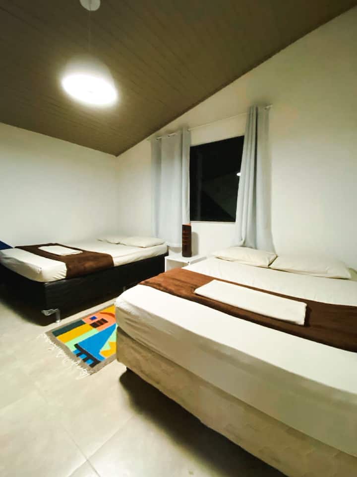 dhomë me dy krevate "King Size"