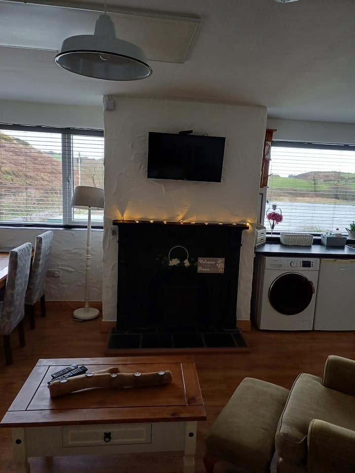 The Old Creamery Apartment  1924 A 1st Class Stay! - Skibbereen
