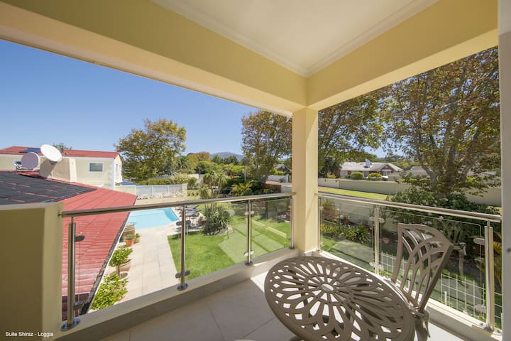 Luxury 3-Room-Apartment with Heated Pool