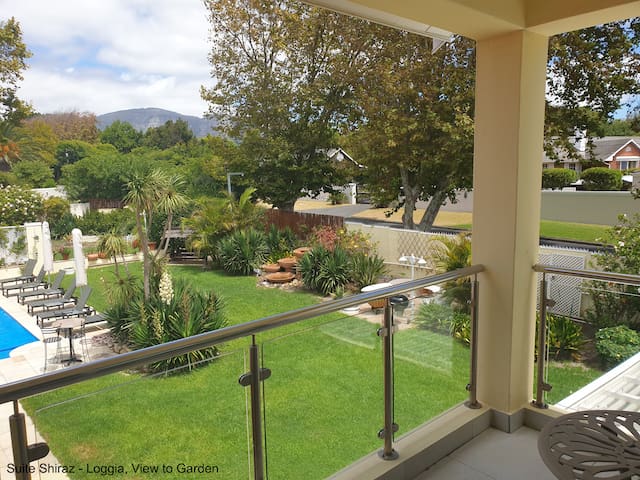 Luxury 3-Room-Apartment with Heated Pool gallery image 3