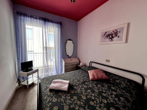 Top Airbnb: Two-room "Sunflower" apartment in the center a Alassio