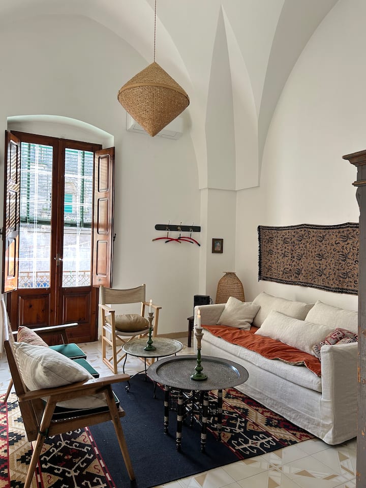 Old apt with terrace in historic town in Puglia