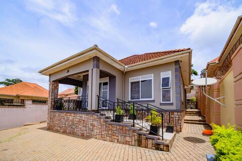 PNG Guest house Kitende