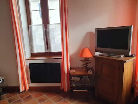 Top performing Airbnb: L'Abri Côtier. Green setting on the peninsula. in La Faute Sur Mer