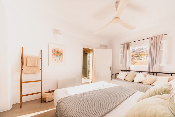 Ground floor master double bedroom (ensuite) - with additional extending double sofabed