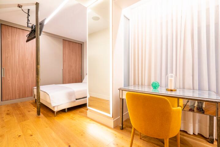 V73 Elegancia & Confort -Lujo en Barrio Salamanca gallery image 3